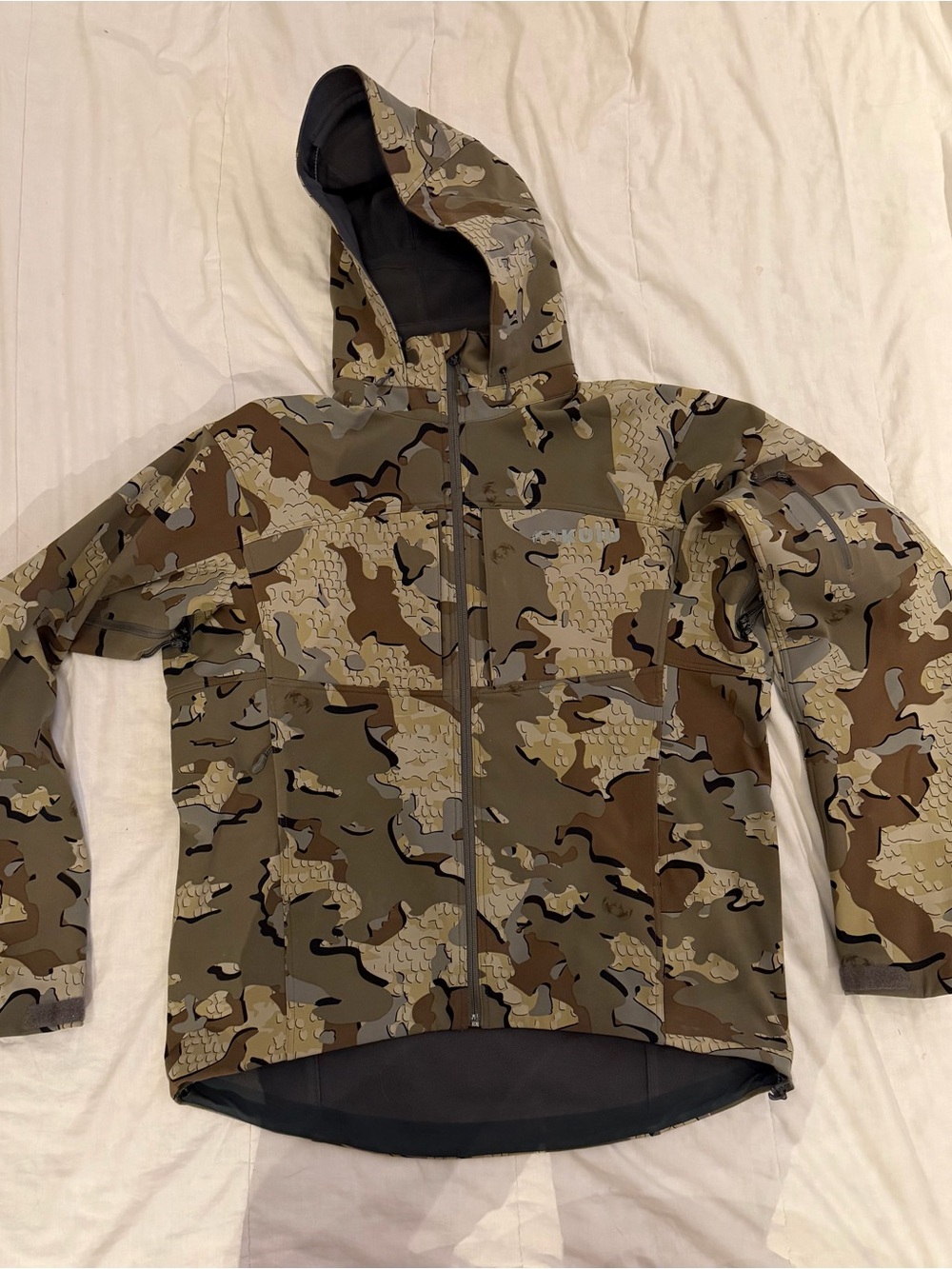 KUIU Guide Hooded Jacket VALO camo - Picture 5 of 16